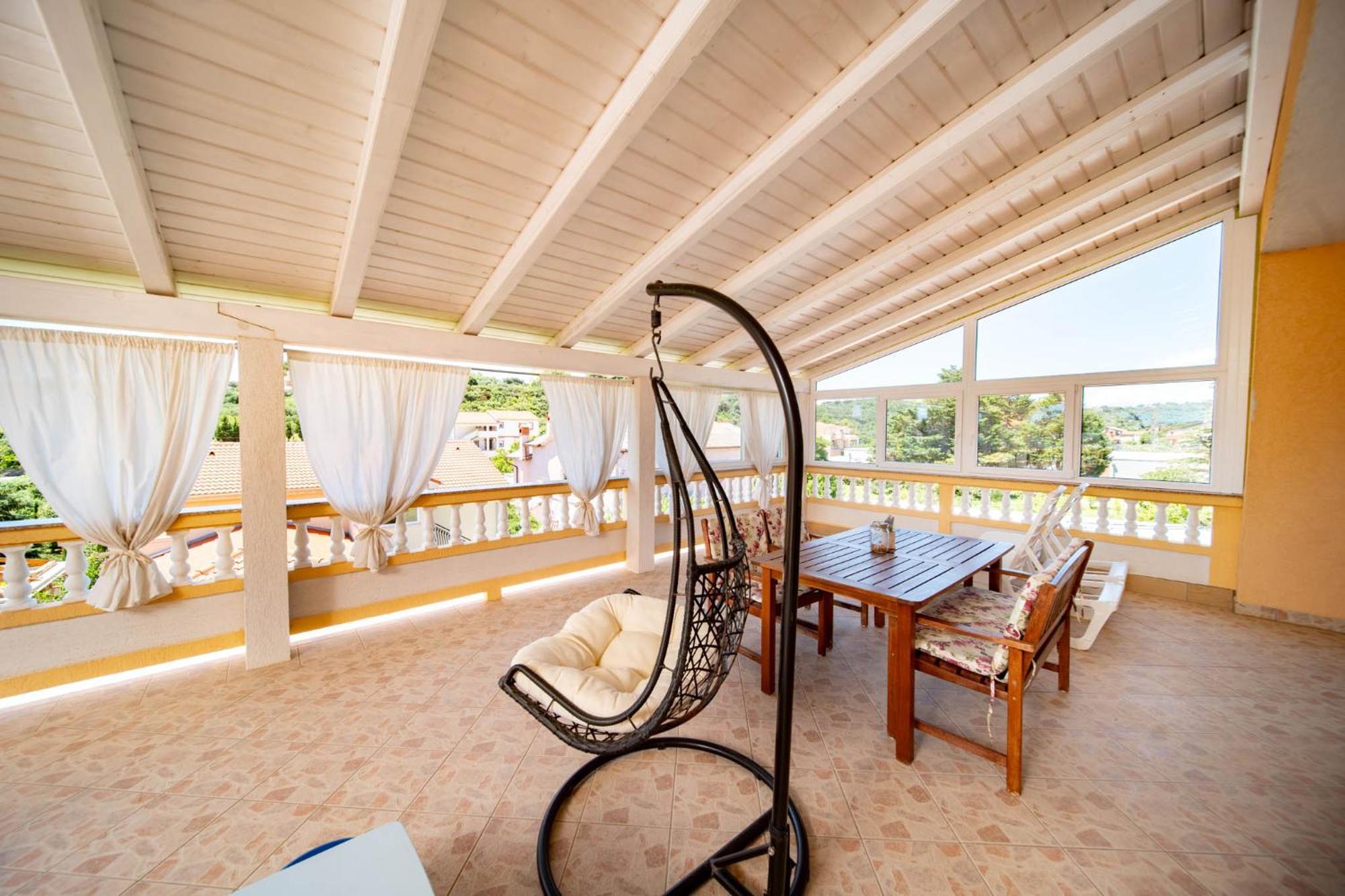 Foric Apartments With Outdoor Heated Pool Rab Town Zewnętrze zdjęcie