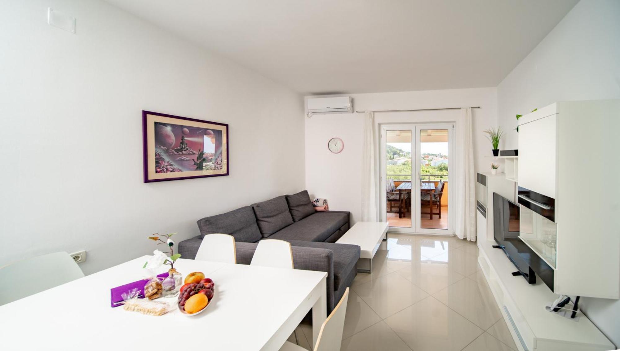 Foric Apartments With Outdoor Heated Pool Rab Town Zewnętrze zdjęcie