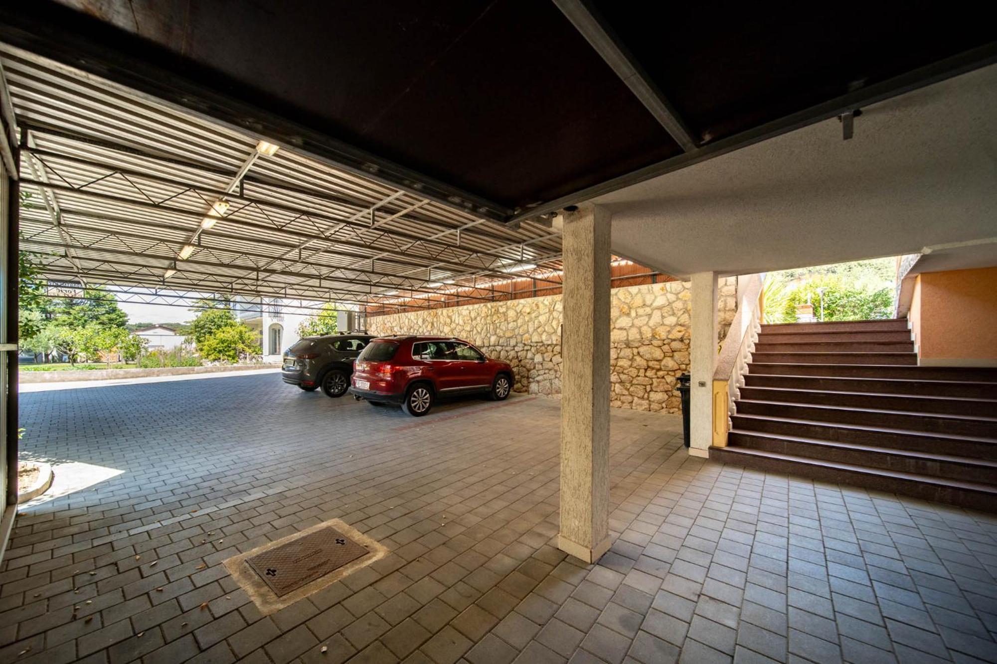 Foric Apartments With Outdoor Heated Pool Rab Town Zewnętrze zdjęcie