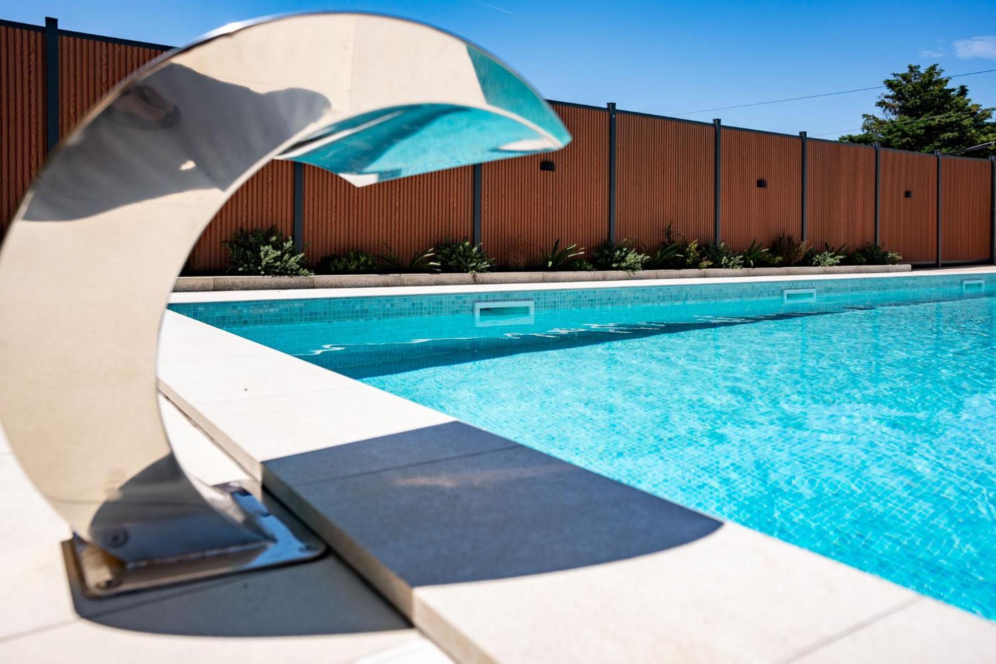 Foric Apartments With Outdoor Heated Pool Rab Town Zewnętrze zdjęcie